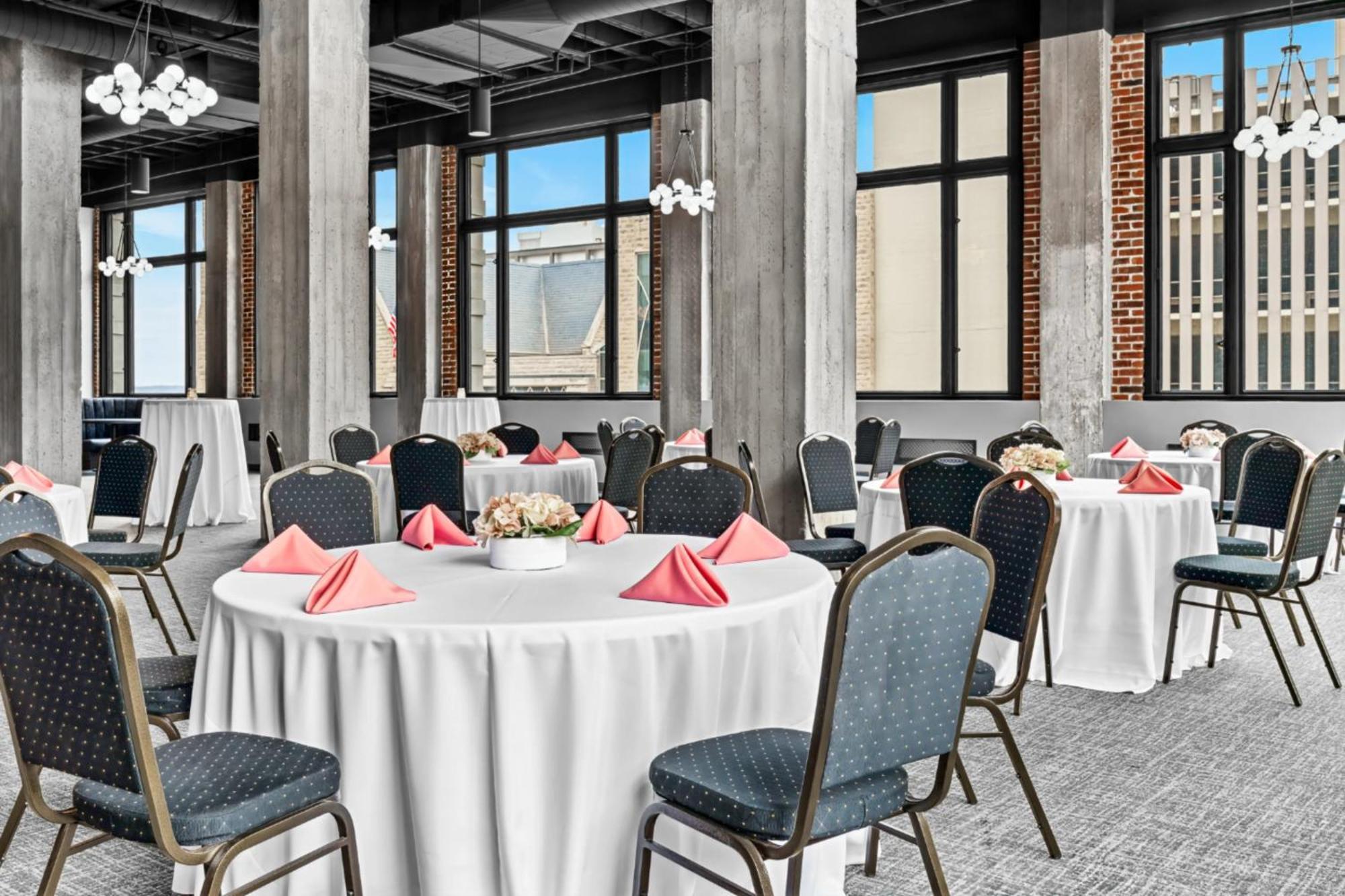 Hotel Indigo - Omaha Downtown By Ihg Exterior photo